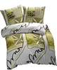 A neatly folded duvet and two pillowcases with a geometric and abstract pattern. Anteprima dell’immagine prodotto