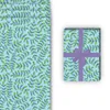 Elegantes Geschenkpapier mit zartem Laub Muster in hellblau Produktbild-Vorschau 3