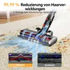 A vacuum cleaner head is shown cleaning a carpet, with a comparison of its brush roll to another type. Text highlights its anti-tangle feature. Voir les images du produit