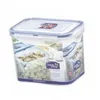 A transparent food storage container with a blue lid. Produktbild-Vorschau