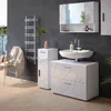 A modern bathroom with a vanity, sink, and cabinet. Voir les images du produit