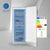 An open freezer with food items inside, alongside an energy efficiency label and a graphic about reversible door hinges. Produktbild-Vorschau