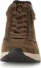 A close-up, front-facing view of a brown suede boot. Voir les images du produit