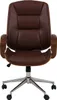 A brown leather office chair with a wooden frame and a silver base with wheels, shown from the front. Anteprima dell’immagine prodotto
