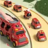 Grosses Feuerwehrauto Mit Motorisierten Autos, Produktbild-Vorschau 2