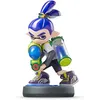A figurine of an Inkling character from the video game Splatoon, holding a Splattershot weapon and a ink tank. Produktbild-Vorschau
