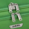 A close-up view of a green suitcase with a lock and zipper pulls. Anteprima dell’immagine prodotto