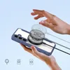 A hand is shown interacting with a phone case that has a MagSafe charger attached, with icons indicating charging features at the bottom. Voir les images du produit