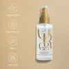 A bottle of Wella Oil Reflections Light hair oil is shown next to icons and text describing its benefits. Produktbild-Vorschau