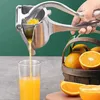 Manuelle Obstpresse aus Aluminium Silber 19 x 9,5 x 8,5 cm Produktbild-Vorschau 5