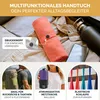 Collage showing a rolled-up towel, a person with a backpack, a person holding a towel in a mesh bag, and colorful towels hanging. Anteprima dell’immagine prodotto