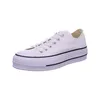 A white Converse Chuck Taylor All Star Lift Ox sneaker is shown against a white background. Voir les images du produit