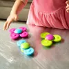 Fat Brain Toy Co. Whirly Squigz, 1 an(s), silicone, Voir les images du produit 6