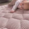 Sanosoft® Krabbeldecke Rutsch- & wasserfest Rosa 120x120cm Produktbild-Vorschau 4