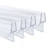 Several clear plastic shower door seals are arranged in a staggered pattern against a white background. Anteprima dell’immagine prodotto