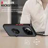 A person in a white shirt is working on a laptop, with a phone case in the foreground. Produktbild-Vorschau