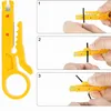 A set of instructional images showing how to use a wire stripper tool. Voir les images du produit