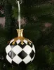 BRUBAKER Premium Weihnachtskugel Schach König - 10 cm Produktbild-Vorschau 3