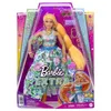 Muñeca Barbie Extra, con vestido azul estampado con flores Vista previa de la imagen del producto 1
