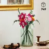 LEGO Botanicals Schöner Rosafarbener Blumenstrauß - Produktbild-Vorschau 4