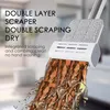 A close-up of a mop head with water being squeezed out, with marketing text overlayed. Podgląd zdjęcia produktu