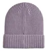 Puma Ribbed Classic Beanie - Pale Plum - Czapka z daszkiem Podgląd zdjęcia produktu 3