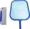 A pool skimmer net and its detachable pole are laid out on a white background. Anteprima dell’immagine prodotto