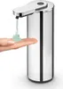 A hand is being presented to an automatic soap dispenser, which is dispensing liquid soap onto the palm. Voir les images du produit