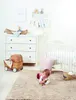 Lapin Flopsy en peluche arc-en-ciel avec longues oreilles Voir les images du produit 4