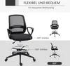 A marketing image showcasing an ergonomic office chair with features highlighted by text and diagrams. Náhled obrázku produktu