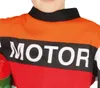 Close-up of a child wearing a costume shirt with the word "MOTOR" printed on it. Anteprima dell’immagine prodotto