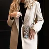 Selencia Nova Phone Case avec cordon et porte-cartes pour Voir les images du produit 4