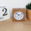 Navaris Analog Holz Wecker mit Snooze - Retro Uhr im Produktbild-Vorschau 5