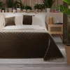 VELVI Steppdecke – Warmbraun – 170 x 210 cm Produktbild-Vorschau 1