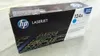 A close-up shot of an HP LaserJet toner cartridge box. Voir les images du produit