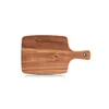 A wooden cutting board with a handle on a white background. Anteprima dell’immagine prodotto