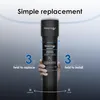 A person is holding a water filter replacement cartridge against a gray gradient background. Text overlays describe the product's simple replacement process in 3 seconds. Anteprima dell’immagine prodotto