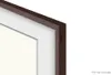 A close-up corner view of a brown bezel for a Samsung TV. Voir les images du produit