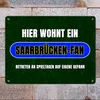 Hier wohnt ein Saarbrücken-Fan Metallschild XL in 21x28 cm Produktbild-Vorschau 2