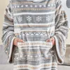 XXL Kuscheldecke mit Ärmeln & Kängurutasche | 145x195 cm Produktbild-Vorschau 2