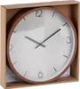 Horloge murale avec finition en bois et chiffres noirs Voir les images du produit 5