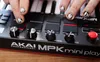 AKAI MPK Mini Play MK3 Steuerungstastatur Kontroler MIDI Produktbild-Vorschau 11