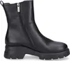 A black leather boot with a zipper on a white background. Anteprima dell’immagine prodotto