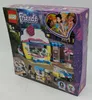 The image shows the box of a LEGO Friends Olivias Cupcake-Café playset. Náhled obrázku produktu