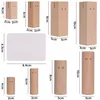 A layout of wooden figures and a card holder with dimensions indicated by measurement lines and text. Voir les images du produit