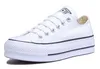 A white Converse Chuck Taylor All Star Lift Ox sneaker is shown against a white background. Voir les images du produit