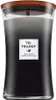 A tall, dark glass candle with a wooden lid. Voir les images du produit