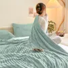Kuscheldecke 150x200 cm - Warme Flausige Bettüberwurf Decke Produktbild-Vorschau 3