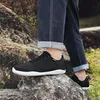 Elzusha: Sneakers minimaliste unisex con punta larga Anteprima dell’immagine prodotto 2