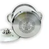 The bottom of a stainless steel pot is shown, with a lid to the side. Voir les images du produit